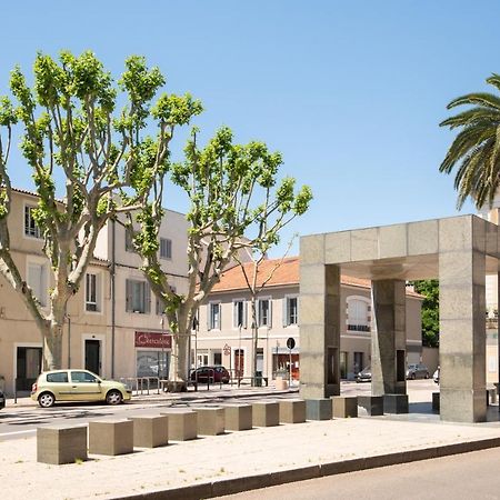 Domus Titus Spacieux T2 Proche De La Gare Nimes Bagian luar foto
